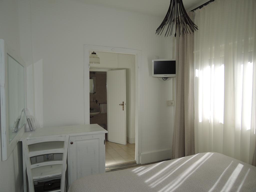 Hotel La Scogliera Bordighera Exterior photo