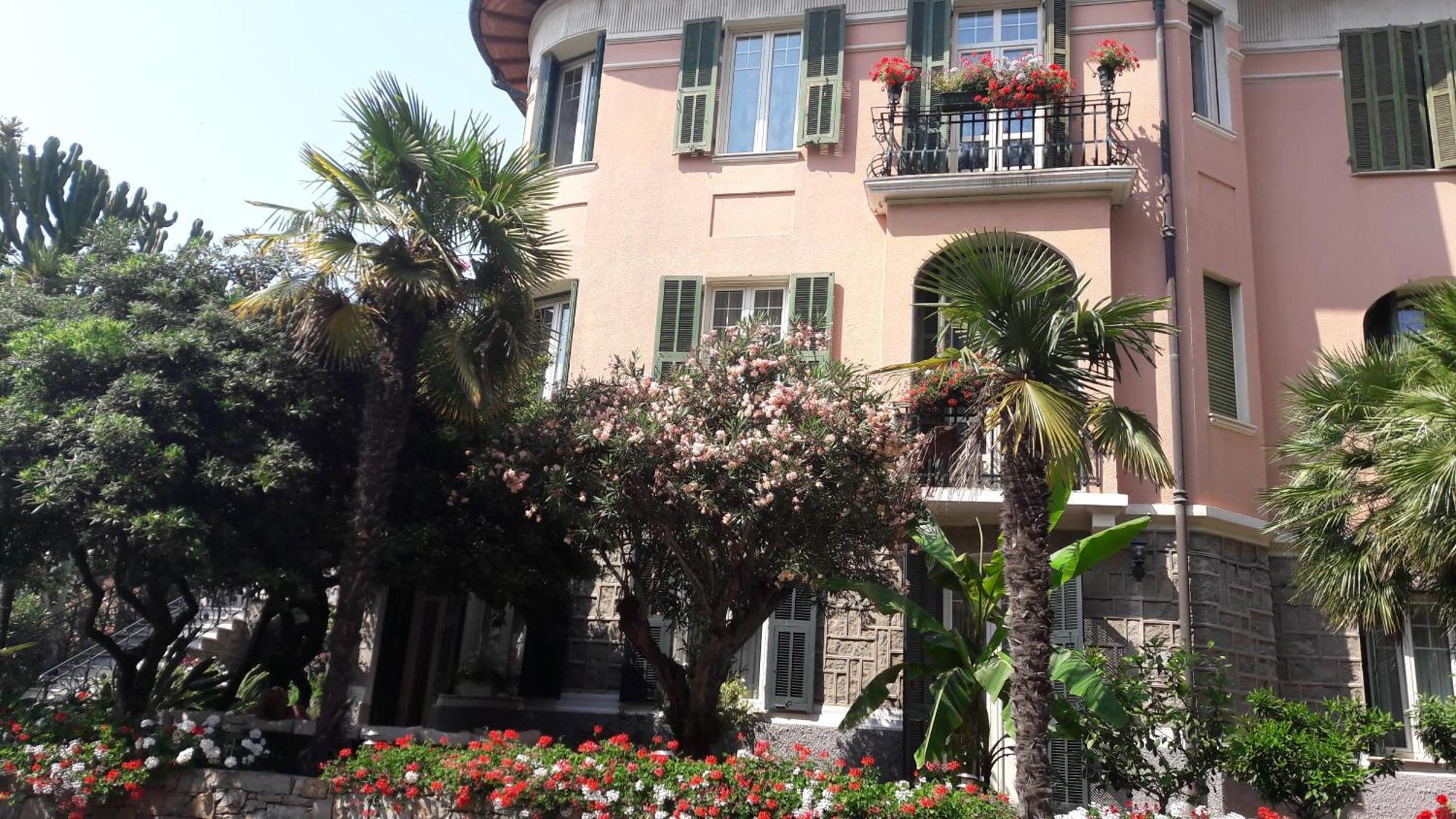 Hotel La Scogliera Bordighera Exterior photo