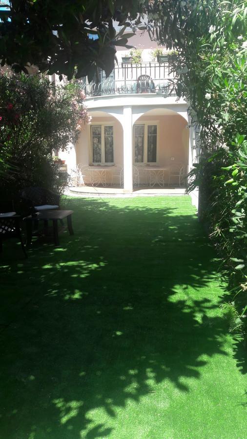 Hotel La Scogliera Bordighera Exterior photo
