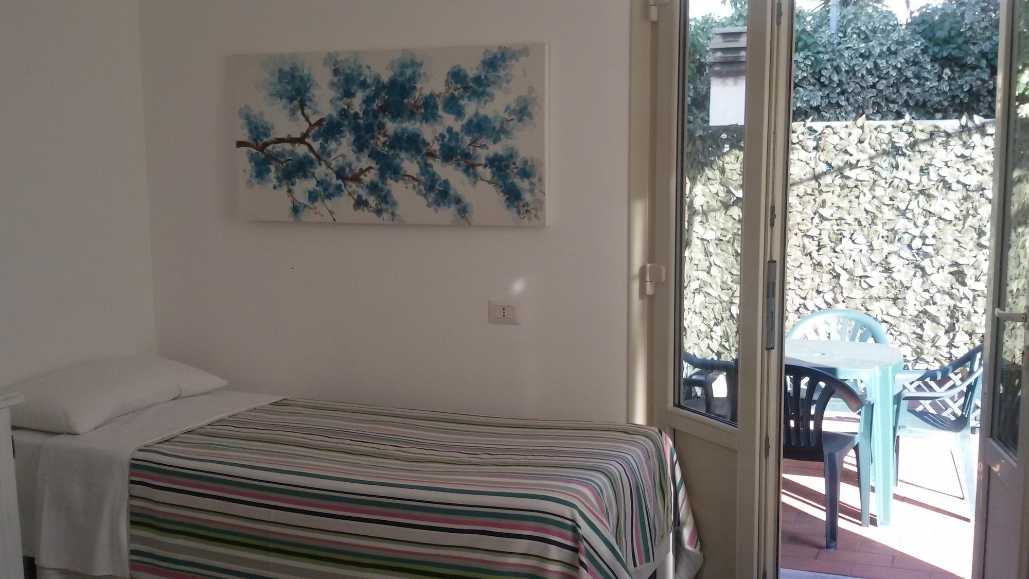 Hotel La Scogliera Bordighera Exterior photo
